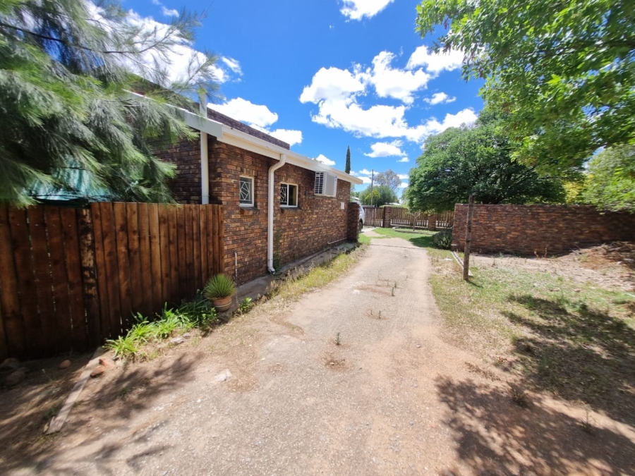 3 Bedroom Property for Sale in Colesberg Northern Cape